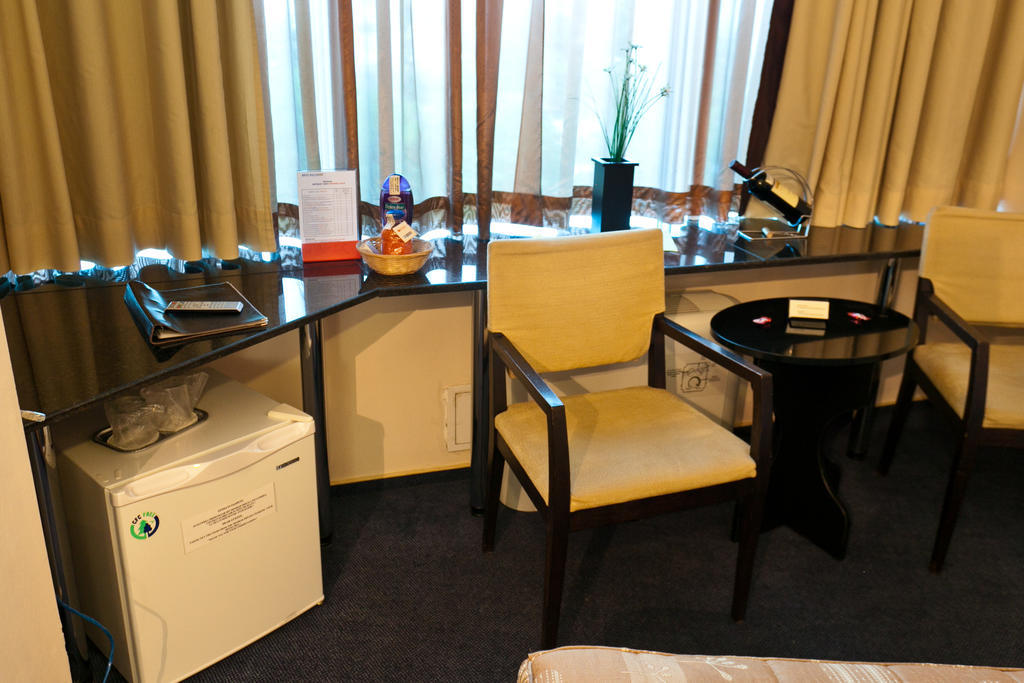 Hotel Dacia Rrt Bucharest Room photo