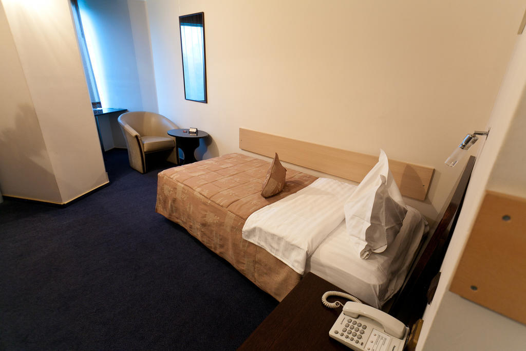 Hotel Dacia Rrt Bucharest Room photo
