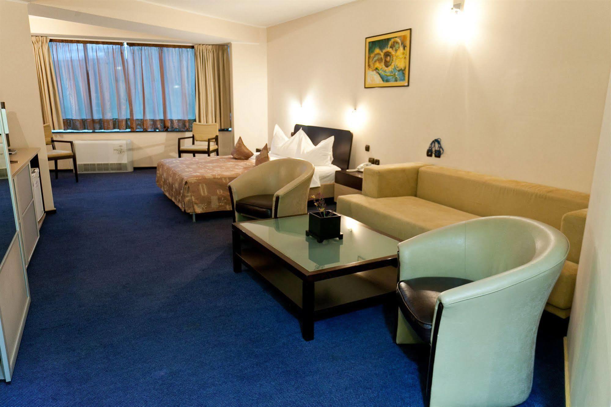 Hotel Dacia Rrt Bucharest Exterior photo