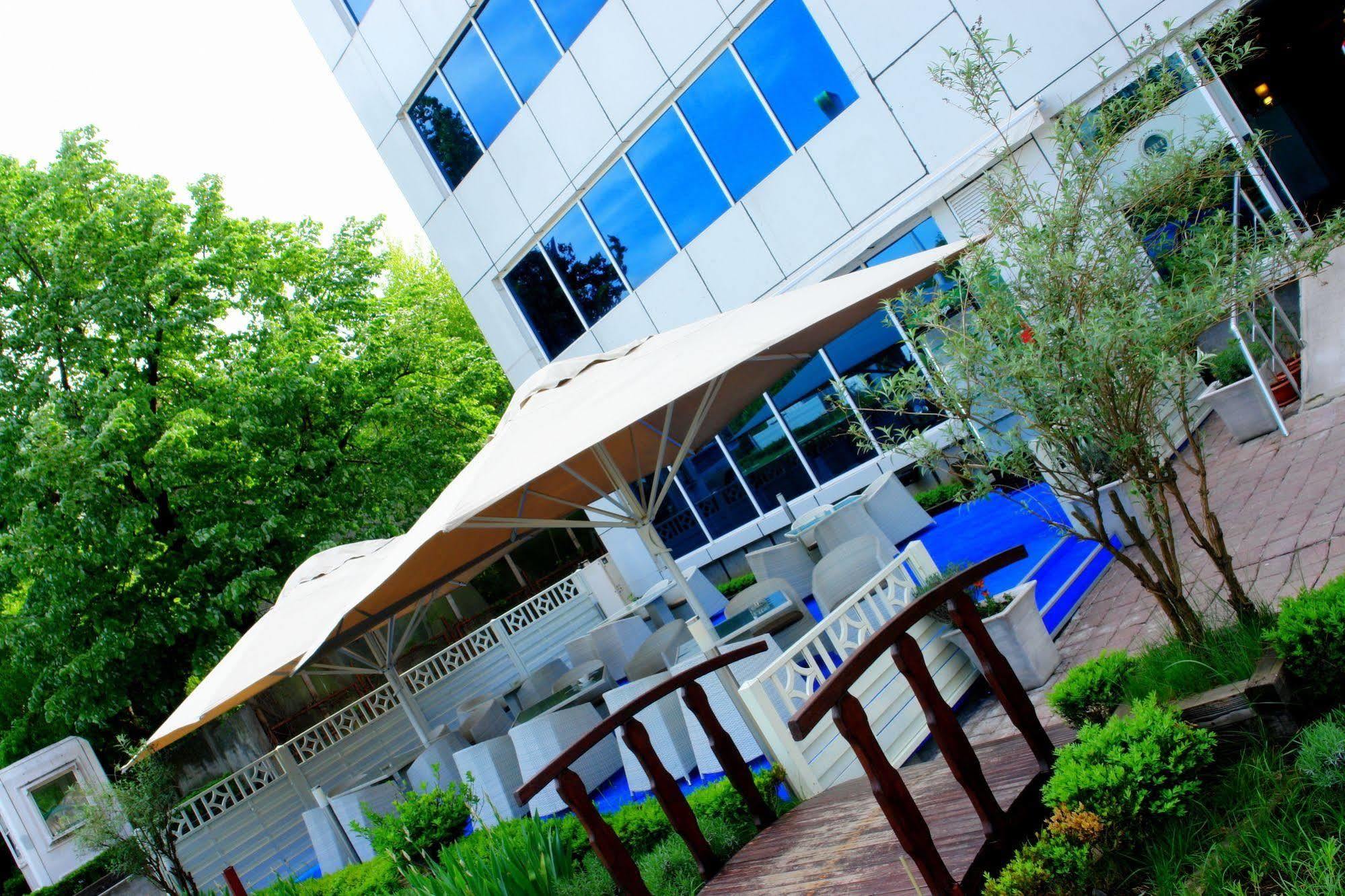 Hotel Dacia Rrt Bucharest Exterior photo